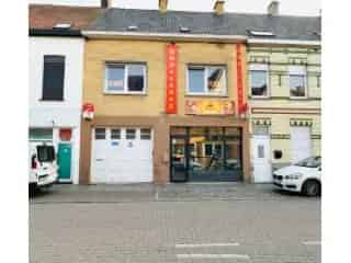 Handelspand met Appartement en Woning te Koop Roeselare