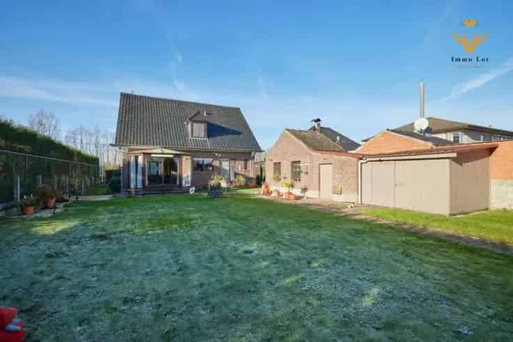 Huis Te Koop Wichelen: Charmante Open Bebouwing Met Tuin