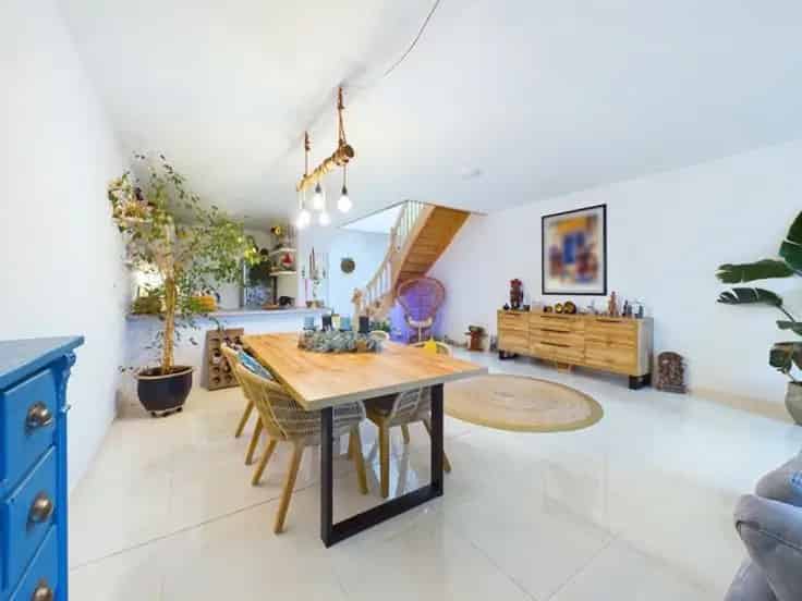 Duplex te Koop Vorst 4 Slaapkamers Terras