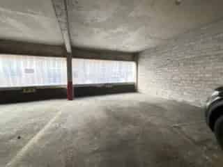 Garage te Koop Luik Centrum - Beveiligd - Nabij Openbaar Vervoer