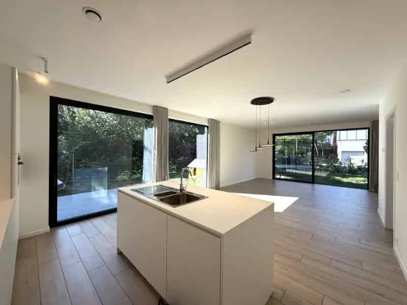 Huis te huur: Ruime nieuwbouwwoning met tuin en 4 slaapkamers