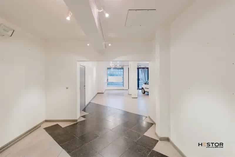 Handelshuis met Appartement te Sint Niklaas