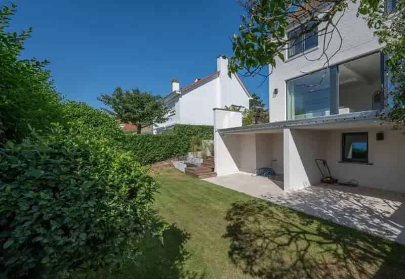 Vernieuwde Koppelwoning Duinbergen Topligging