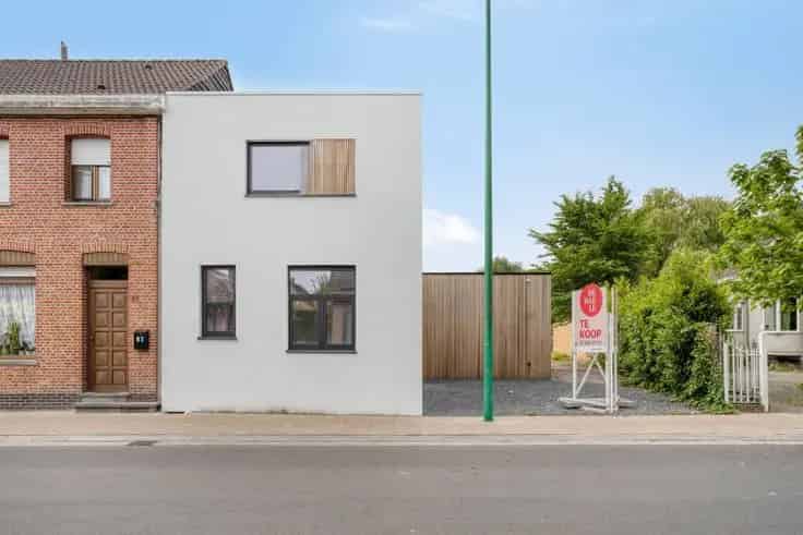 Gerenoveerde Halfopen Bebouwing te Essen