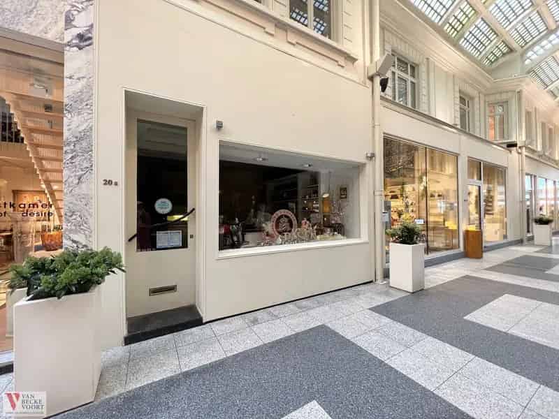 Handelspand 30m² te Huur