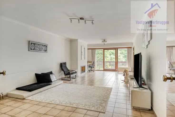 Appartement Te Koop Aalst: Ruim 2 Slaapkamers Nabij Park