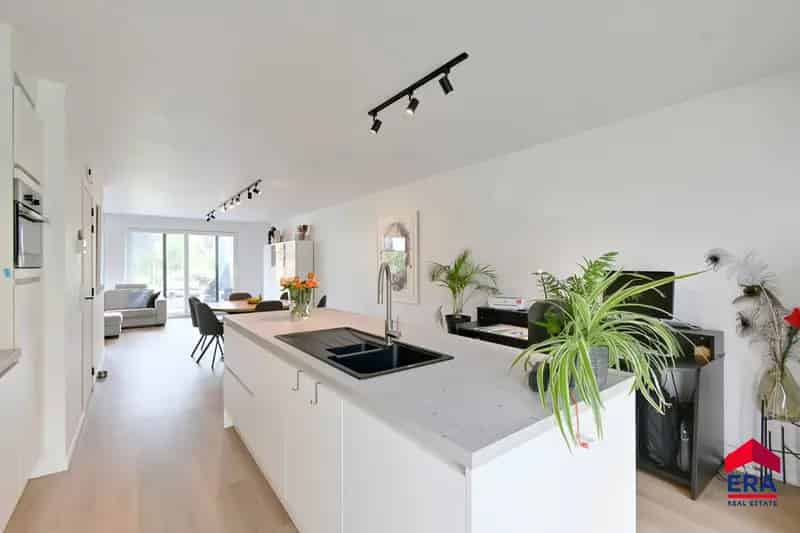 Nieuwbouwhuis te koop Eeklo met garage