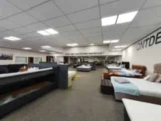 Handelspand te Huur Genk 1000m²