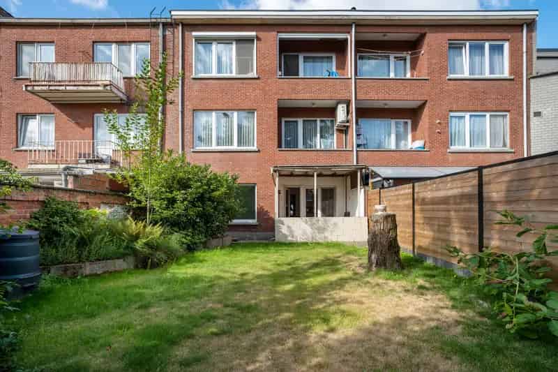 Gelijkvloers Appartement te Koop Nabij Valaarpark