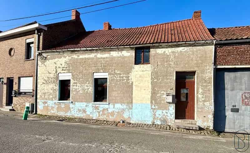 Te renoveren woning grote tuin veel potentieel