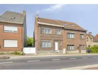 Huis te koop Asse renovatieproject 3 slaapkamers