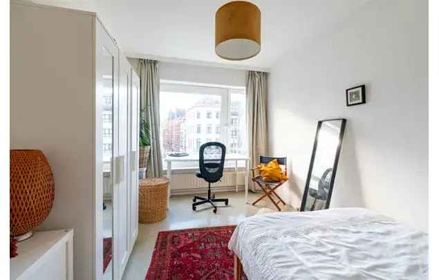 Huur 2 slaapkamer appartement van 93 m² in Antwerp