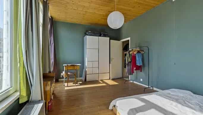 Handelspand met Appartement te Koop Gent