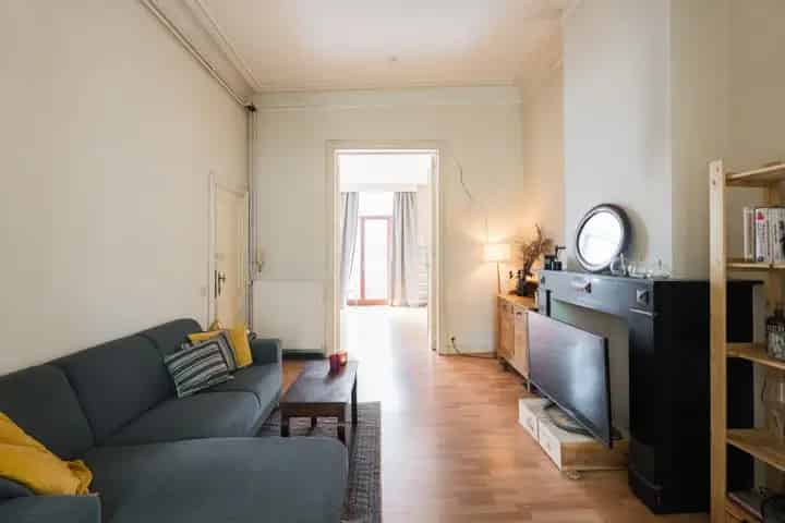 Melezes 82 Instapklare Woning 4 Appartementen 300m2 Renovatieproject