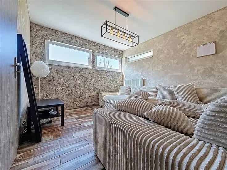Huis Te Koop - Charmante woning met tuin