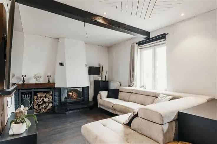 Huis Te Koop Rendeux: Stenen woning met tuin en garage