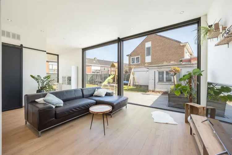 Instapklare Woning Garage Gezellige Tuin
