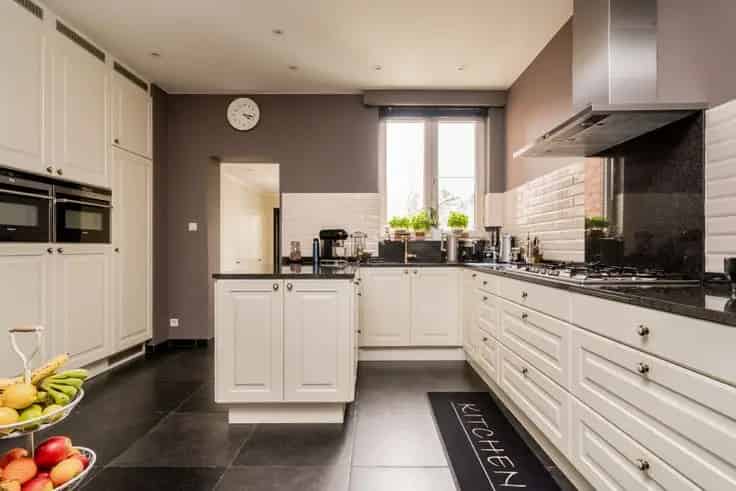 Herenhuis Te Koop: Instapklare Geheel Gerenoveerde Woning