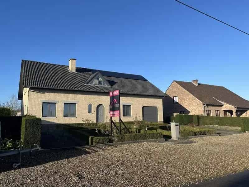 Huis te koop: Ruime vrijstaande woning met garage en 16 zonnepanelen
