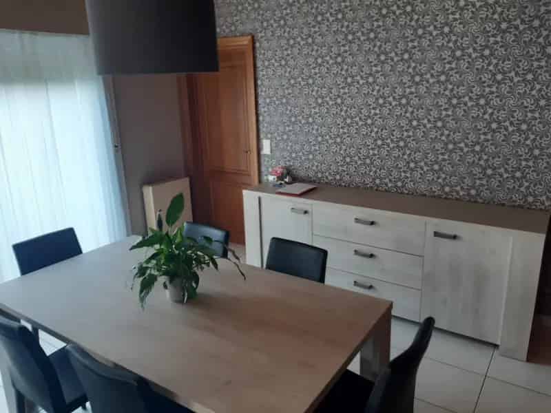 Gelijkvloerse woning te huur 3 slaapkamers garage tuin