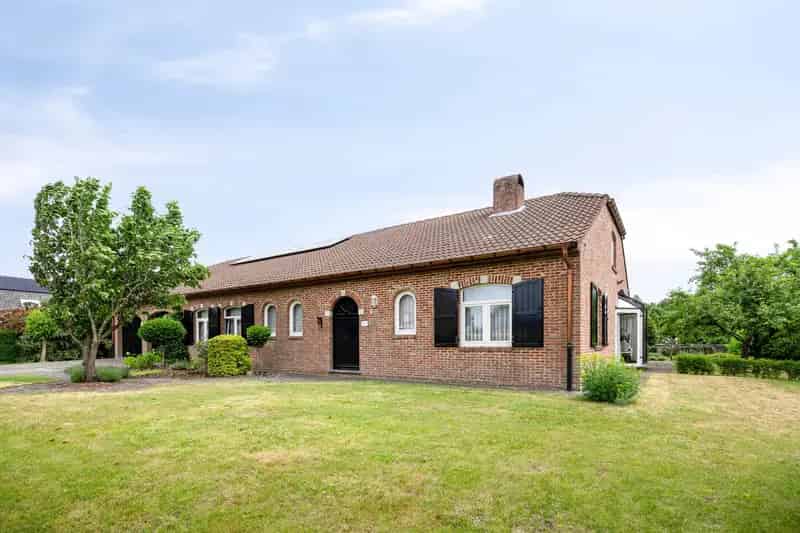 Landelijke Villa 5206m2 3 slaapkamers Garage Zonnepanelen Jacuzzi