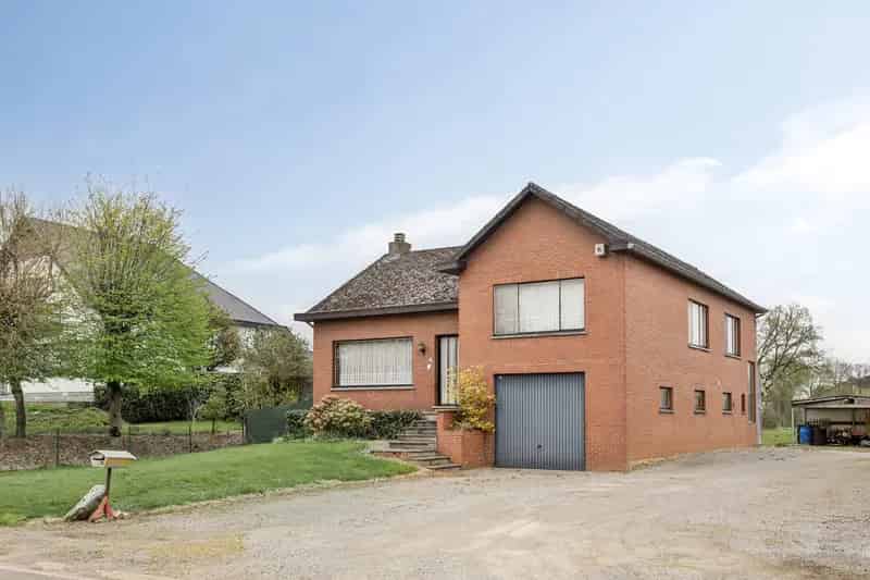 Huis te huur Rustig gelegen met 3 slaapkamers en tuin