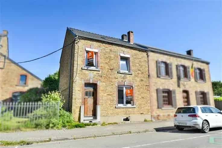 Te Koop: Dorpshuis in Tinlot met 3 slaapkamers en tuin