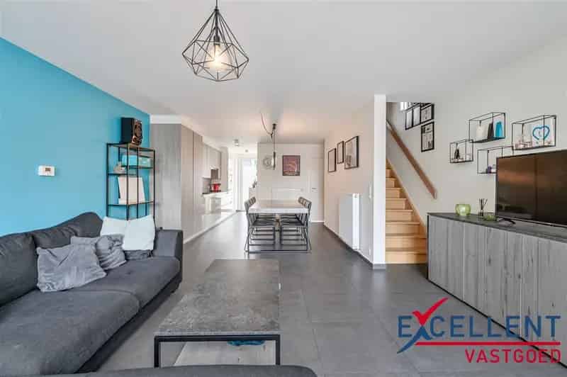 Huis te koop Deinze: Recente nieuwbouwwoning nabij centrum