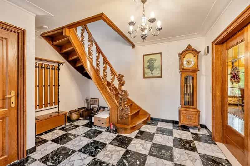 Perfect Onderhouden Villa Nabij Centrum Evergem