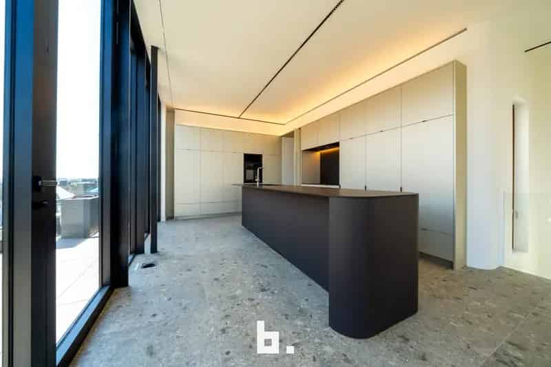 Uniek Penthouse Duplexappartement te Huur