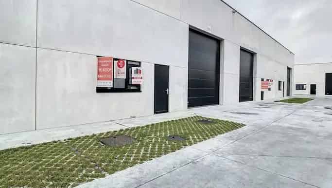 Magazijn te koop Beveren Leie 220m²