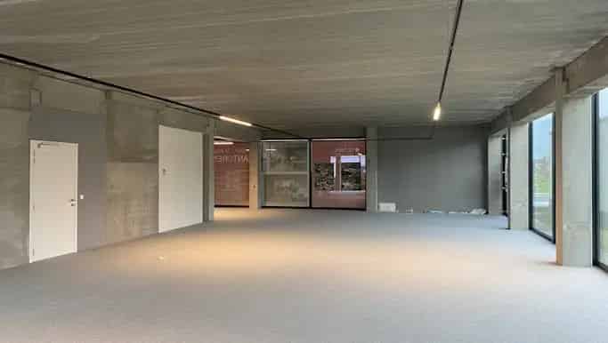 Handelspand te Koop Lendelede 309m²