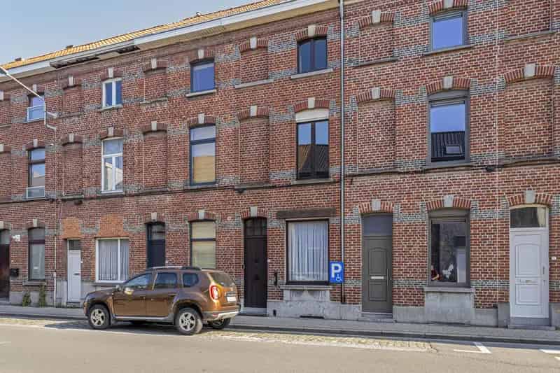 Huis te koop 3 slaapkamers Goede locatie