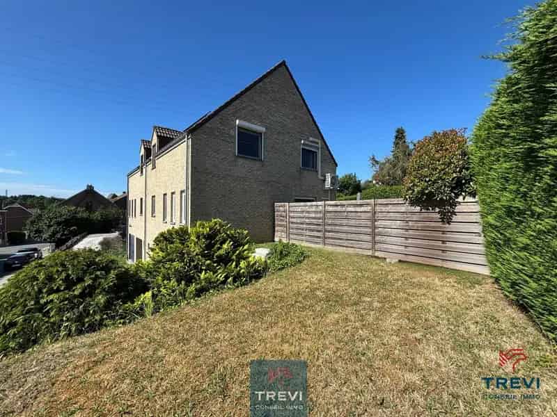 Moderne 3 Slaapkamers Huis te Huur Oisquercq