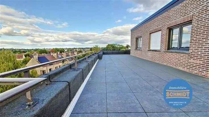 Penthouse met 2 Slaapkamers en Panoramisch Uitzicht