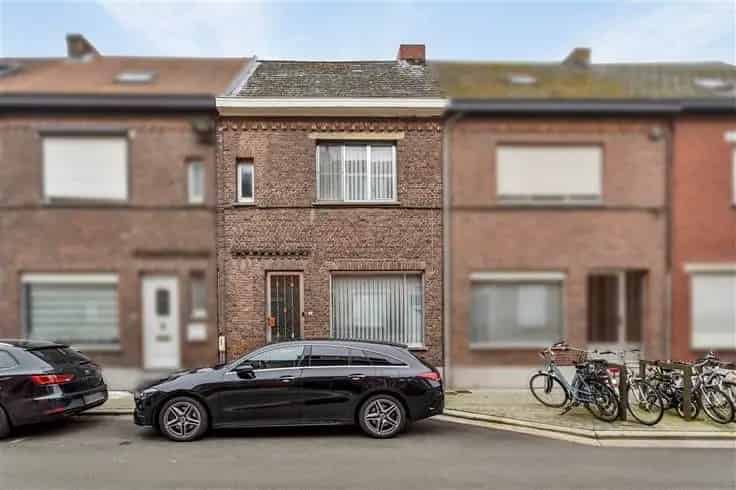Huis Te Koop Mechelen: 3 slaapkamers, Zuidtuin, Renovatieproject