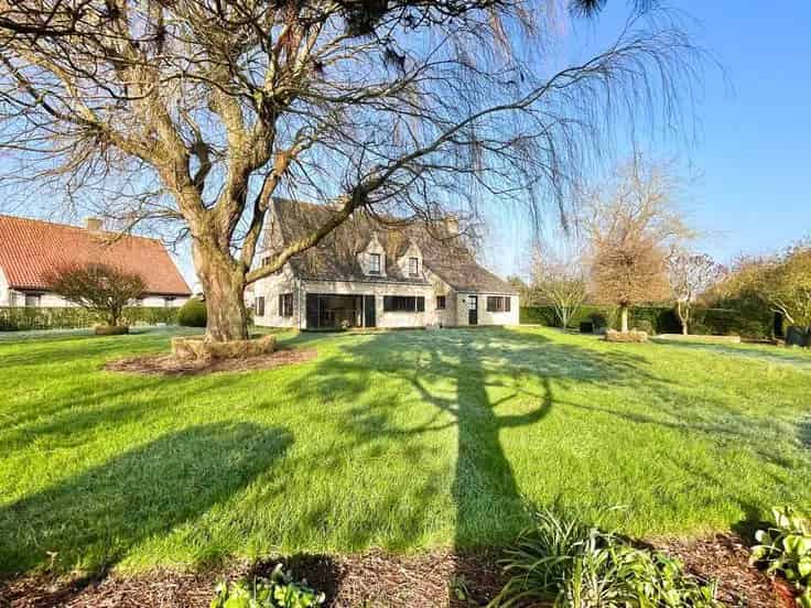 Villa te Koop Knokke 5 slaapkamers grote tuin
