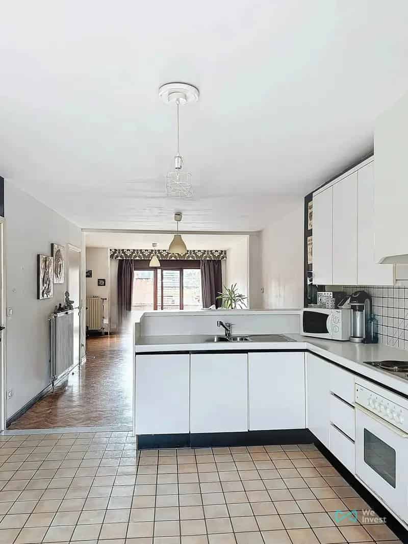 Triplexappartement met Handelsruimte te huur Leopoldsburg