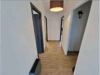 Huis te huur Mons - Rustig gelegen met garage en tuin
