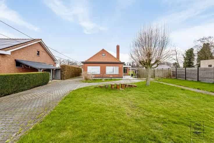 Huis Te Koop Te Renoveren 4 slaapkamers Grote Tuin