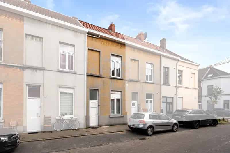 Te Koop: Betaalbare 4 Slaapkamers Huis