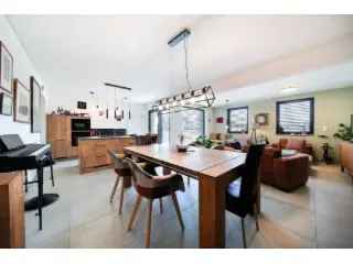 Gelijkvloers Appartement Bertrix 3 slaapkamers 124m²
