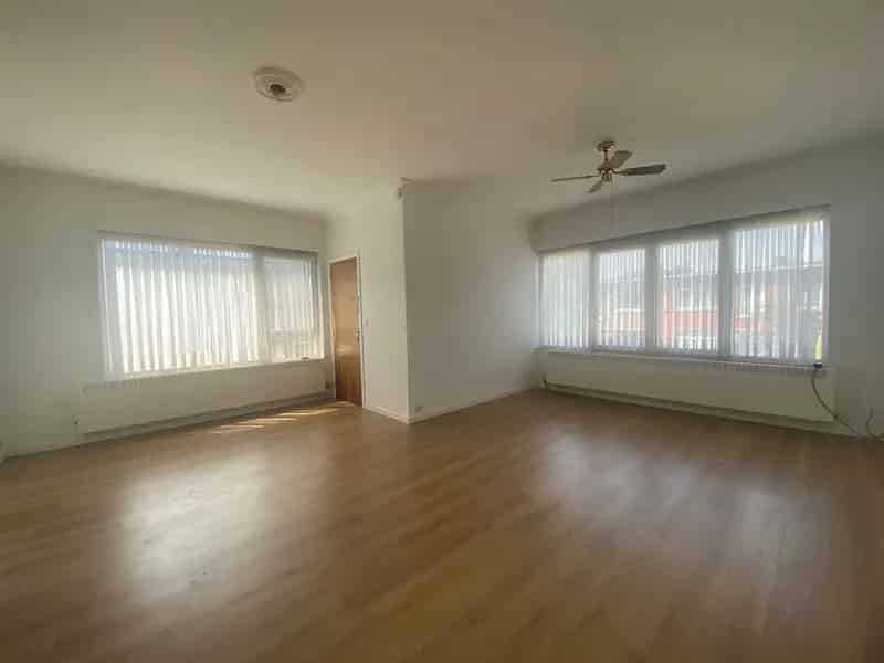 Appartement te Huur 1e Verdieping Garagebox 2 slaapkamers