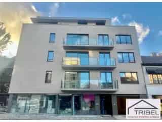 Handelspand te Huur Ukkel 293m2 Nieuwbouw