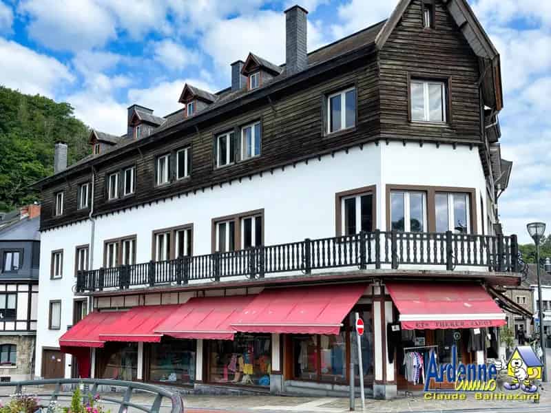 La Roche-en-Ardenne:  Commercieel pand met rivierzicht