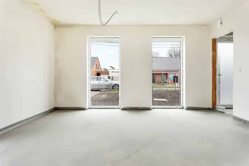 Volledig Afgewerkte Nieuwbouwwoning Doodlopende Straat