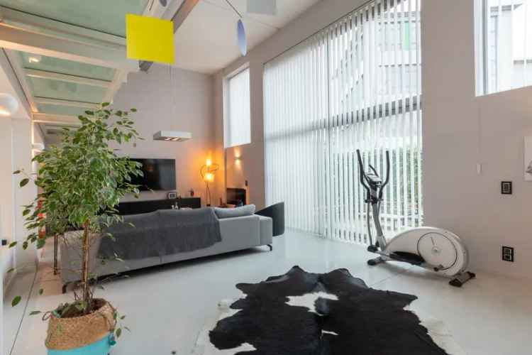 Huis te huur: Ruime Loftwoning 4 Slaapkamers en Tuin