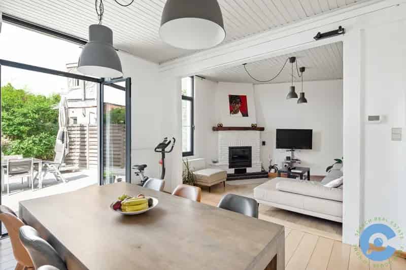 Huis te koop Berchem: Gezellige 3 slaapkamer woning met tuin