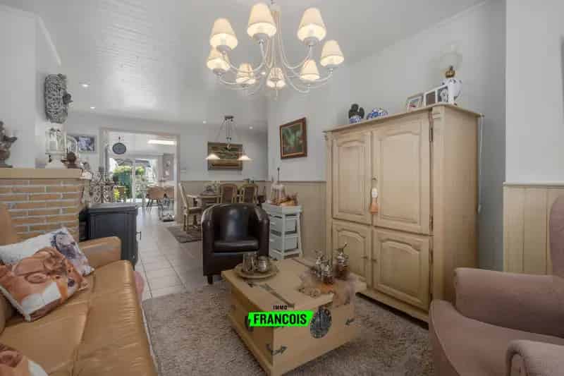 Huis te koop Zwankendamme: 3 slaapkamers, stadstuin en garage