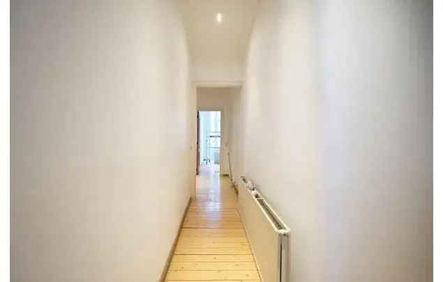 Huur 3 slaapkamer appartement van 110 m² in Brussels